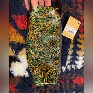 Small makeup bag or tote